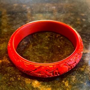 Cinnabar genuine, vintage carved bangle bracelet🌺